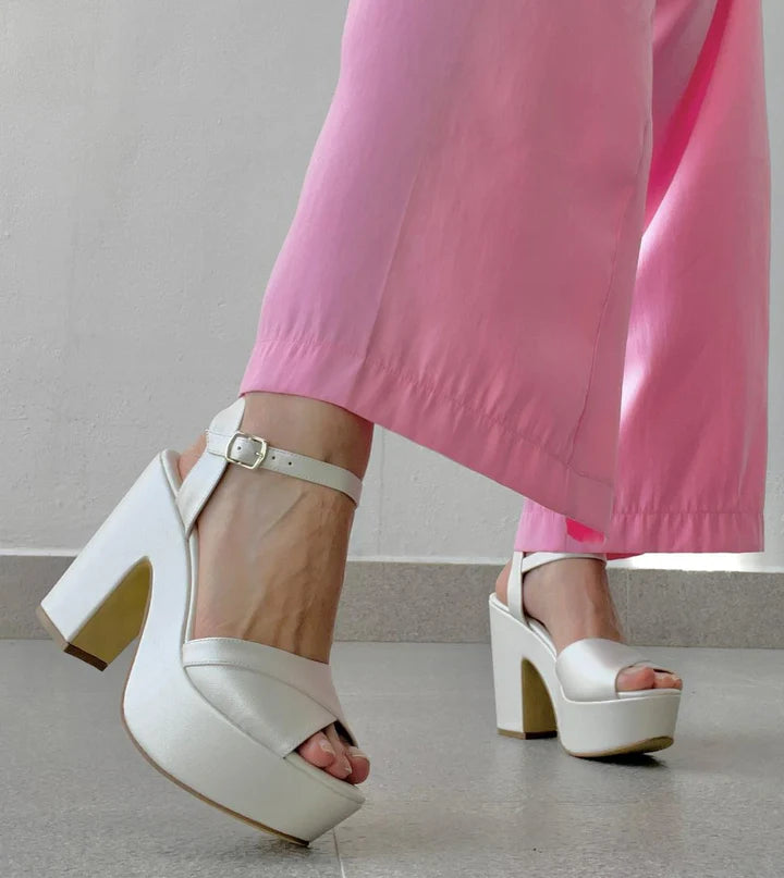 Novia blanco perla cruzado