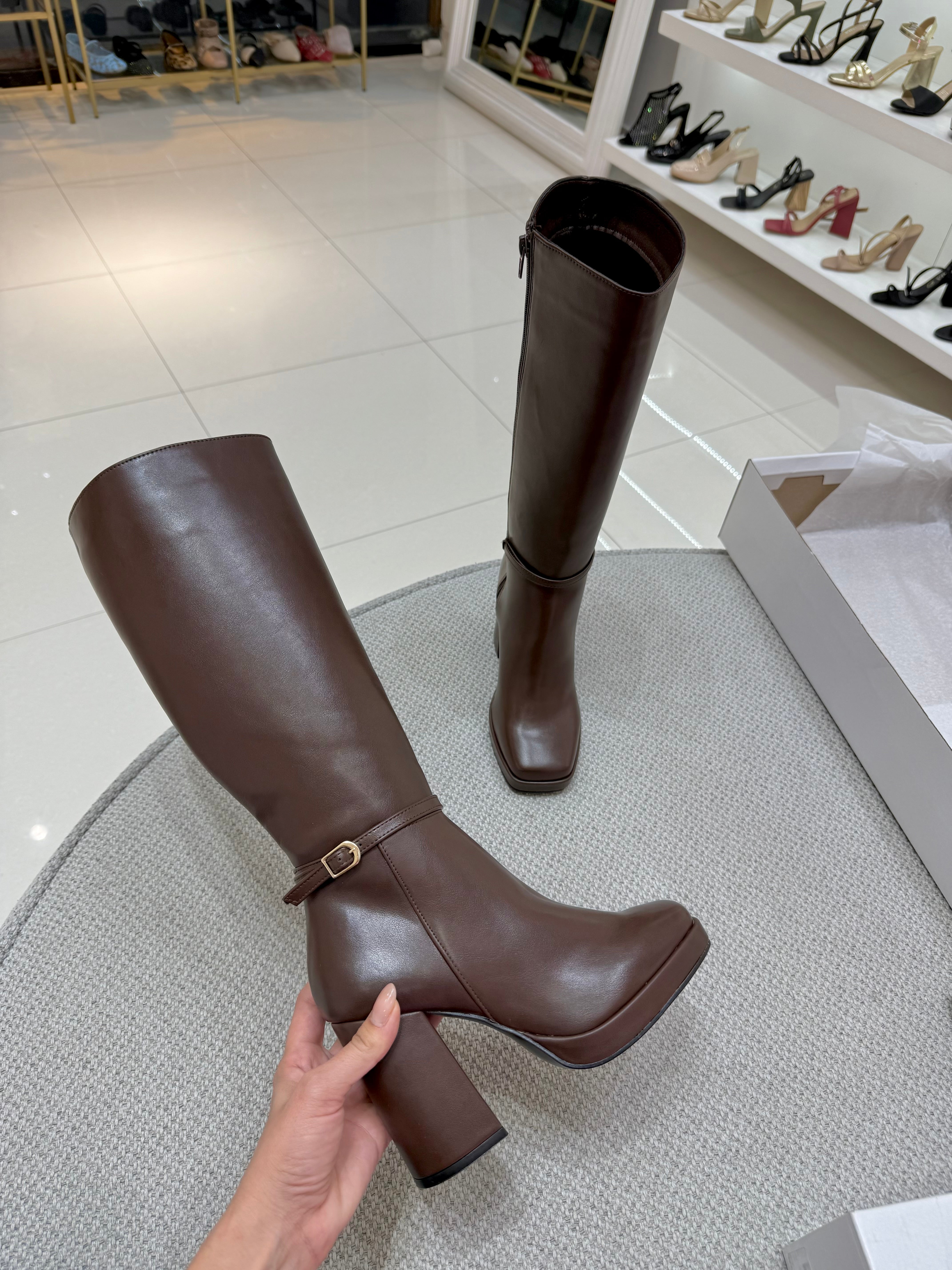 Bota café plataforma