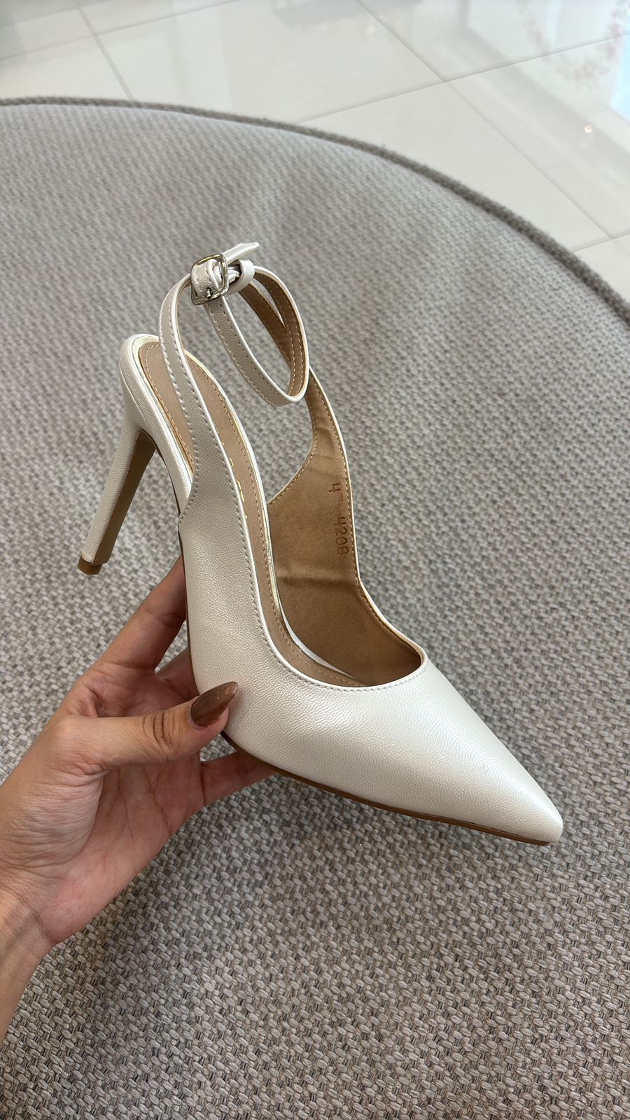 Zapatilla blanco con pulcera