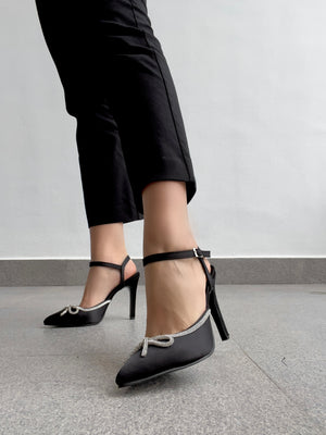 Zapatilla negro brillos